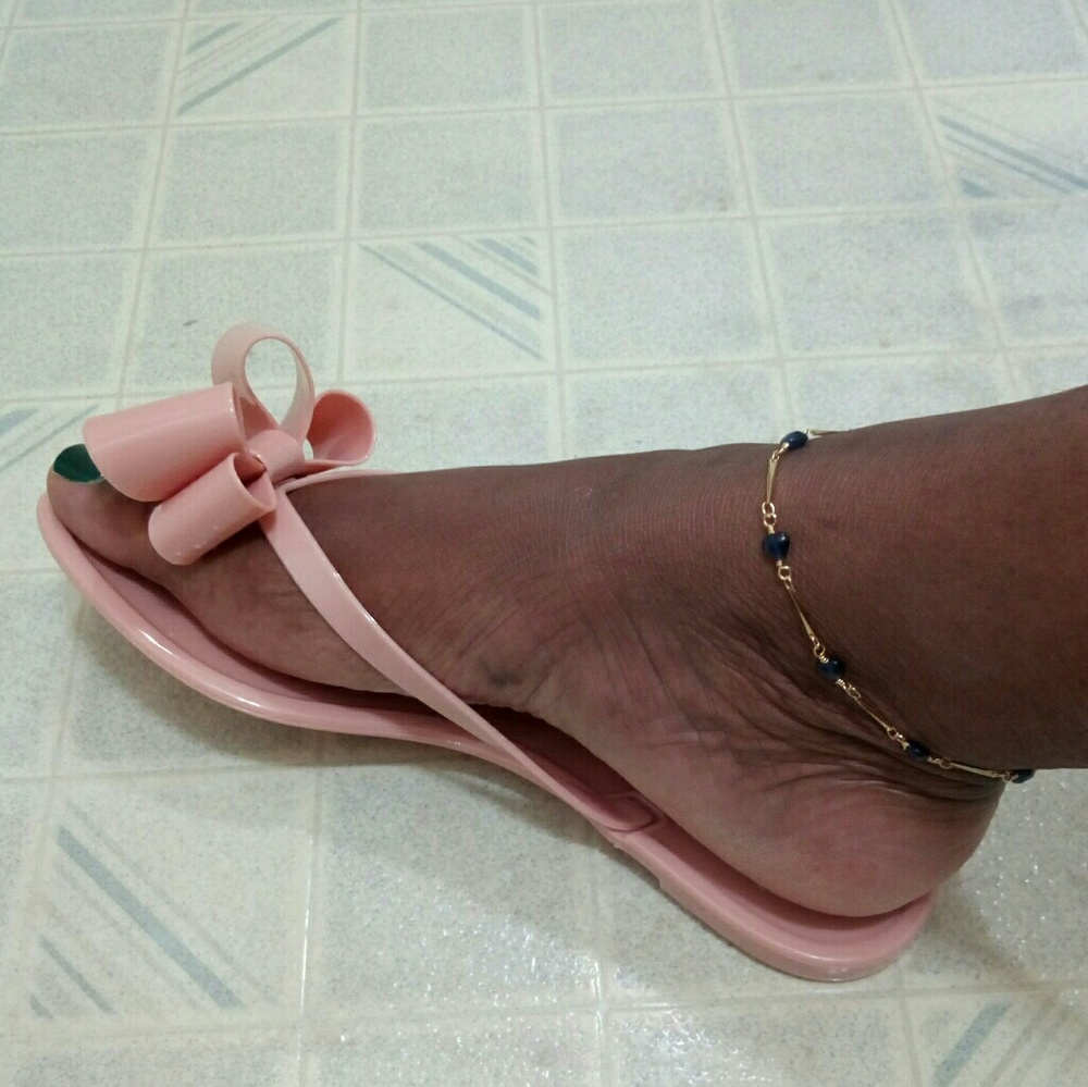 Meet your Posher, Mooya